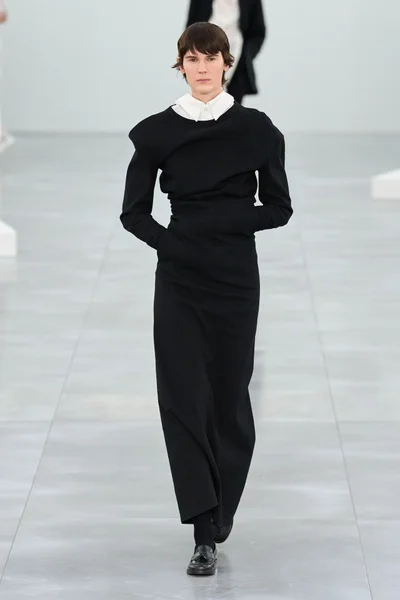 Look 8